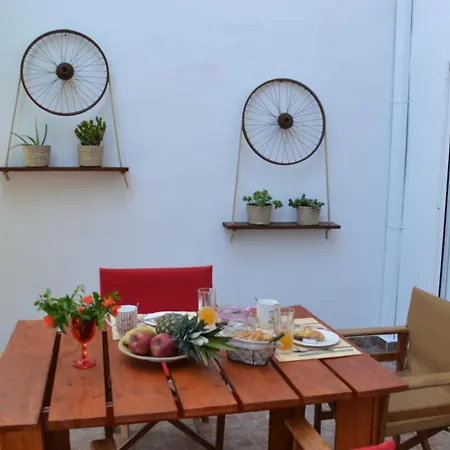 Garden House Апартаменты *
